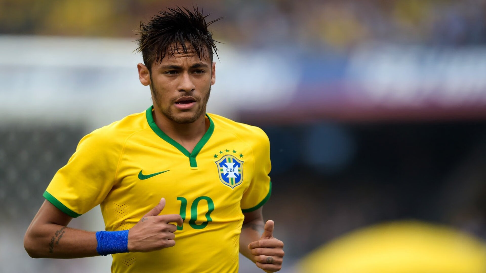 “赛场救援:危机中的英雄瞬间”,赛场急救